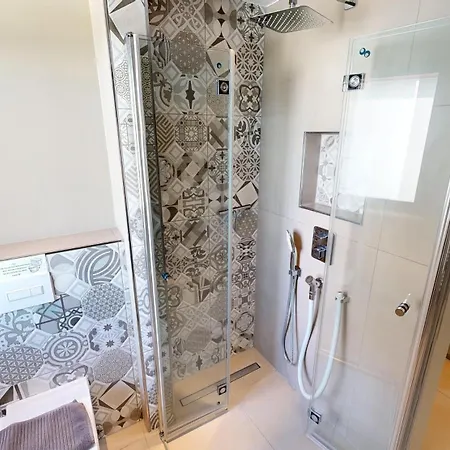 Ocean House Herz *